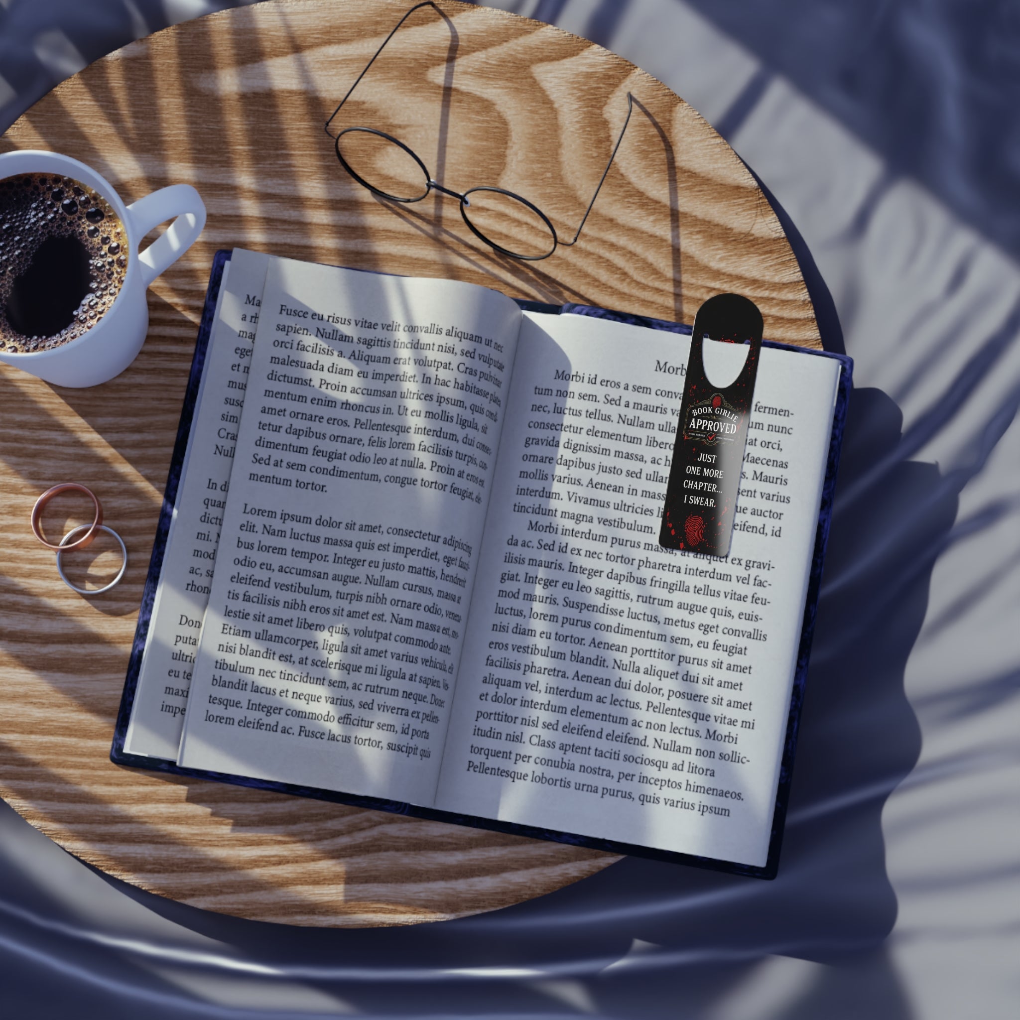 Thriller Girlie Bookmark